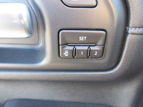 Certified 2020 Chevrolet Silverado 2500 LTZ image 27