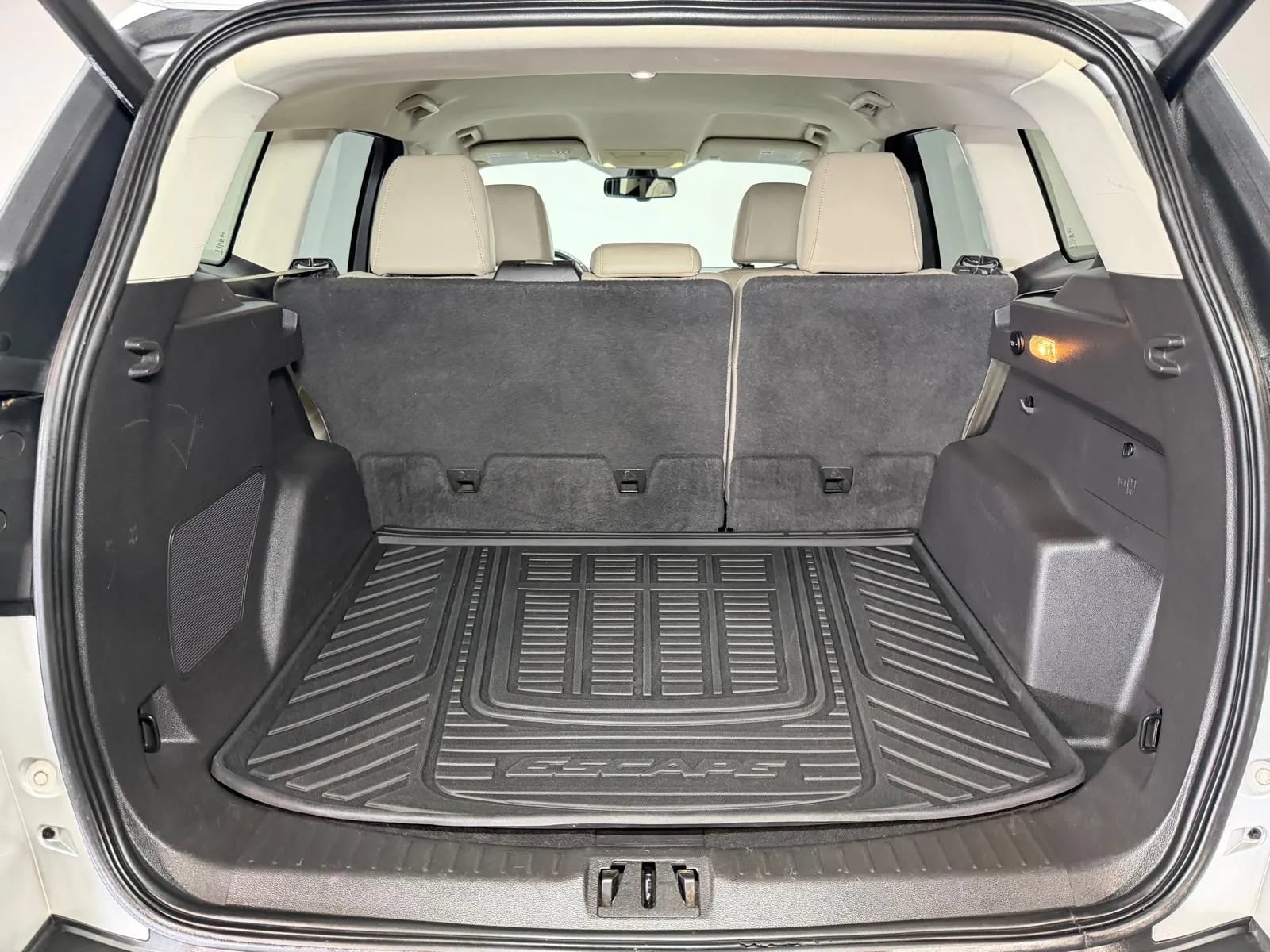 Used 2017 Ford Escape Titanium FWD image 14