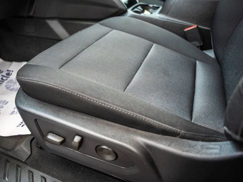 Used 2024 Chevrolet Colorado Trail Boss w/ Technology Package AWD/4WD image 36