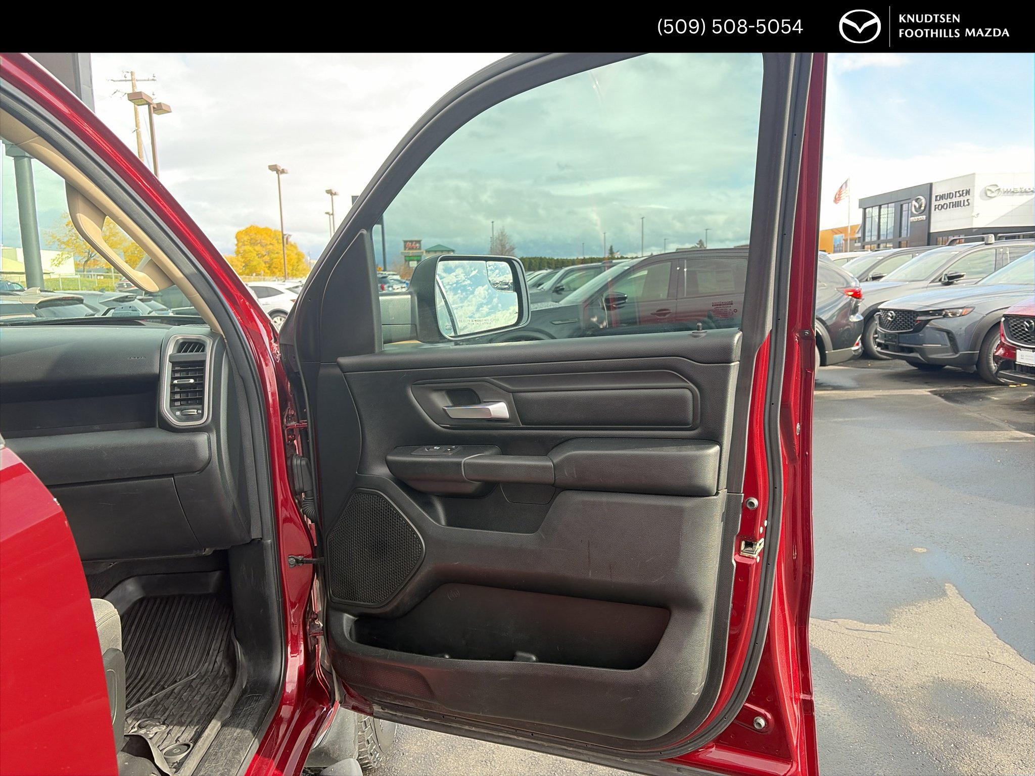 Used 2020 RAM 1500 Tradesman AWD/4WD image 17