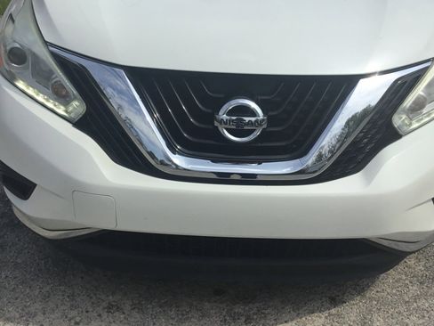 Used 2017 Nissan Murano S w/ Navigation Package FWD image 9