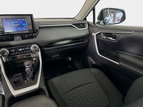 Used 2021 Toyota RAV4 XLE image 23
