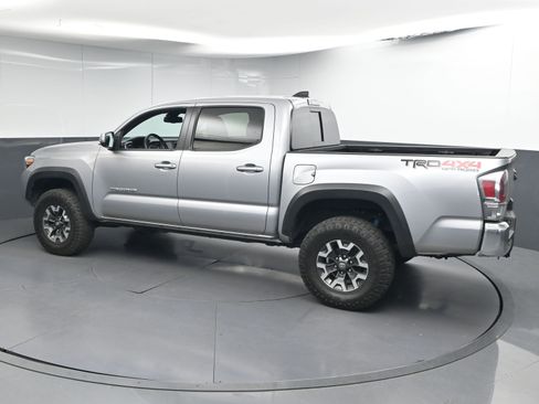 Certified 2021 Toyota Tacoma TRD Off-Road image 6
