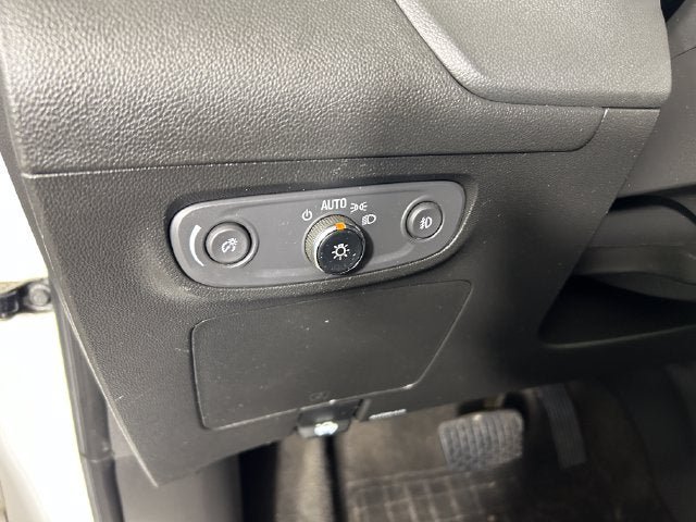 Used 2023 Buick Encore GX Preferred w/ Cold Weather Comfort Package AWD/4WD image 18