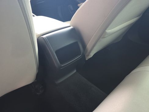 Used 2018 Honda Accord LX image 32