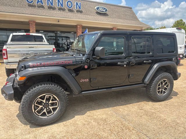 Used 2025 Jeep Wrangler Unlimited Rubicon AWD/4WD image 1