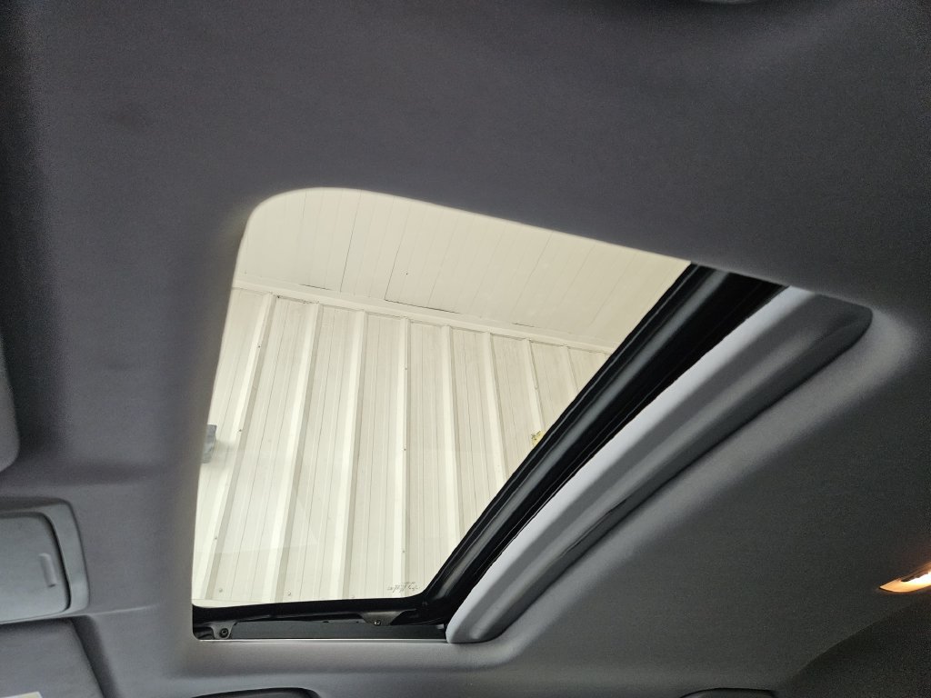 Used 2019 Honda CR-V Touring image 26