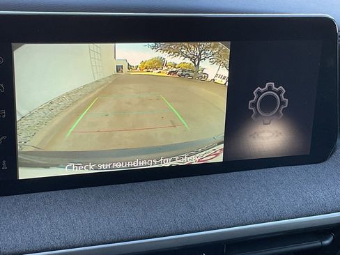 Used 2025 Nissan Kicks SV image 30