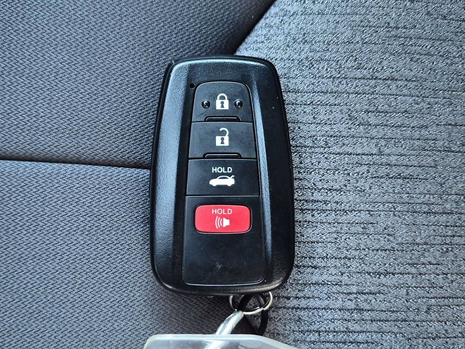 Used 2021 Toyota Camry LE FWD image 34