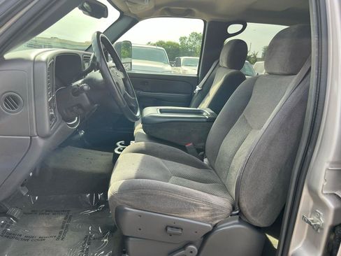 Used 2006 Chevrolet Silverado 2500 LT w/ Heavy-Duty Power Package RWD image 39