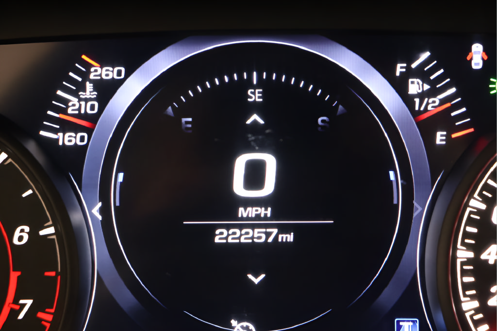 Used 2021 Chevrolet Camaro SS RWD image 15