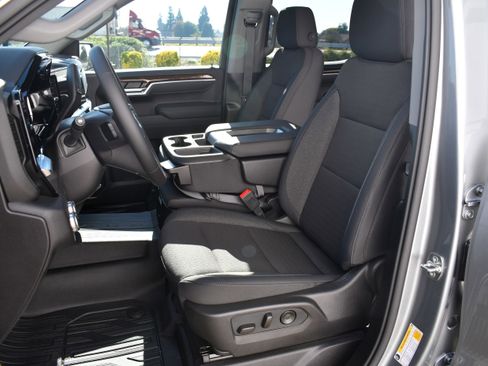 New 2026 GMC Sierra 1500 Elevation w/ LPO, Elevation Black Package image 22