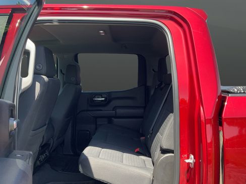 Certified 2022 Chevrolet Silverado 1500 LT w/ Diesel Off-Road Package AWD/4WD image 19