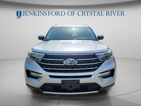 Used 2023 Ford Explorer XLT w/ Equipment Group 202A AWD/4WD image 15