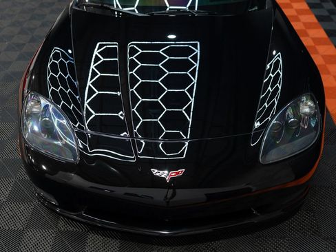 Used 2007 Chevrolet Corvette Convertible w/ Preferred Equipment Group RWD image 10