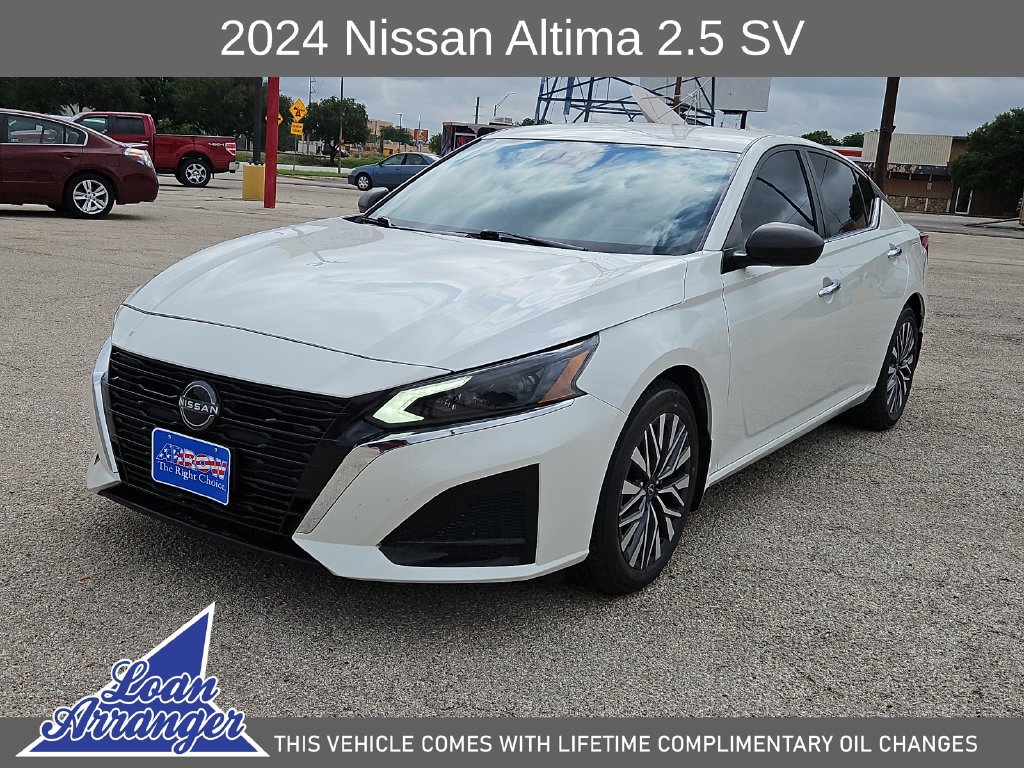 Used 2024 Nissan Altima 2.5 SV FWD image 4