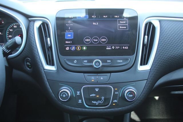 Used 2023 Chevrolet Malibu RS FWD image 23