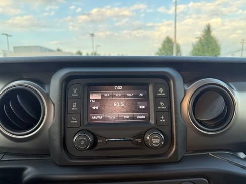 Used 2020 Jeep Wrangler Unlimited Sport AWD/4WD image 12