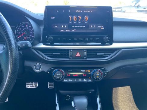 Used 2022 Kia Forte GT w/ GT Technology Package image 19