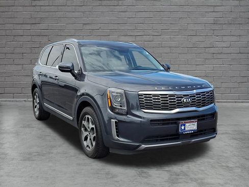 Used 2020 Kia Telluride EX w/ Towing Package FWD image 2
