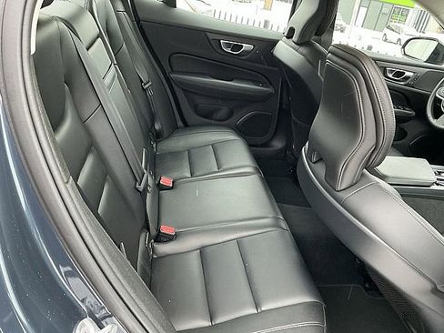 Certified 2024 Volvo S60 B5 Core image 18