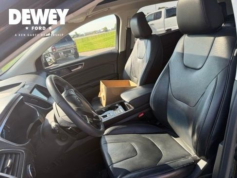 Used 2020 Ford Edge Titanium w/ Equipment Group 301A AWD/4WD image 13