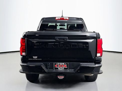 Used 2024 Chevrolet Colorado Z71 w/ Z71 Convenience Package 2 AWD/4WD image 6