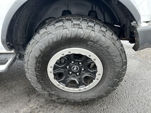 Used 2023 Ford Bronco Big Bend w/ Sasquatch Package image 10