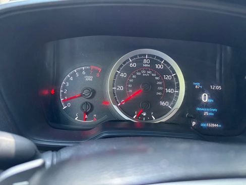 Used 2021 Toyota Corolla SE FWD image 16