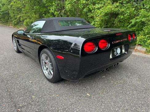 Used 2002 Chevrolet Corvette Convertible w/ Preferred Equipment Group2 RWD image 10