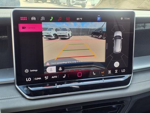 New 2026 Volkswagen Tiguan SE R-Line FWD image 12