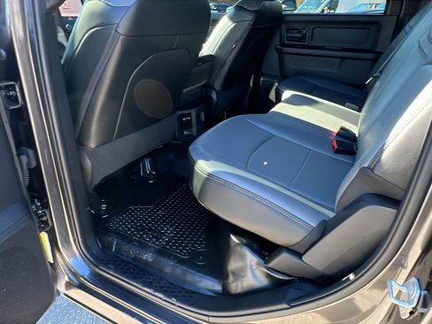 Used 2024 RAM 3500 Tradesman w/ Chrome Appearance Group image 25