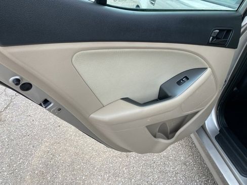 Used 2015 Kia Optima LX image 19