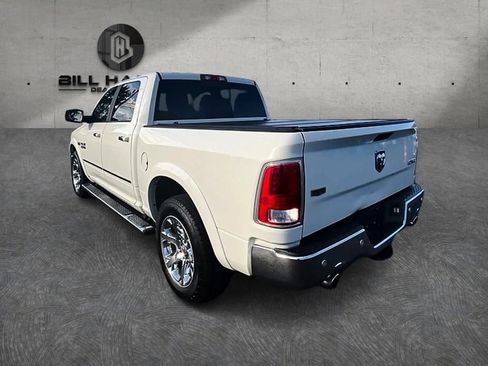 Used 2018 RAM 1500 Laramie w/ Convenience Group AWD/4WD image 10