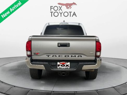 Used 2022 Toyota Tacoma SR5 AWD/4WD image 5