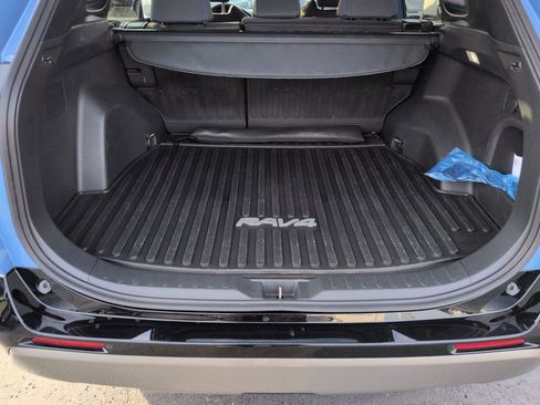 Certified 2024 Toyota RAV4 SE w/ Convenience Package image 23