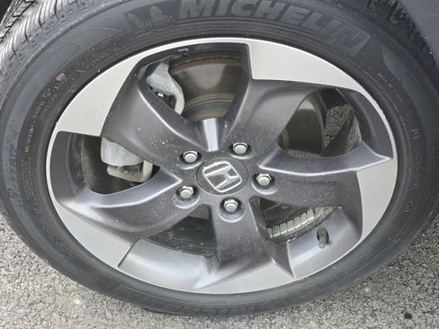 Used 2018 Honda HR-V EX image 32