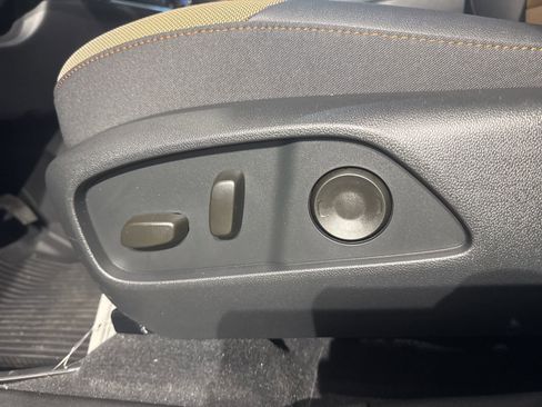 New 2026 Chevrolet Equinox ACTIV w/ Convenience Package III image 20