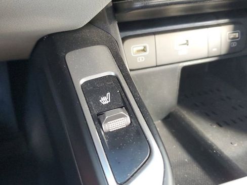 Certified 2023 Kia Sorento S w/ Panoramic Sunroof Package image 29