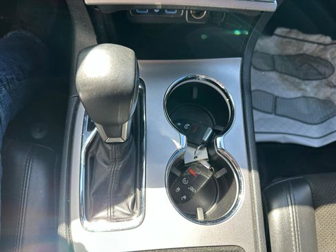 Used 2019 Jeep Grand Cherokee Altitude image 16