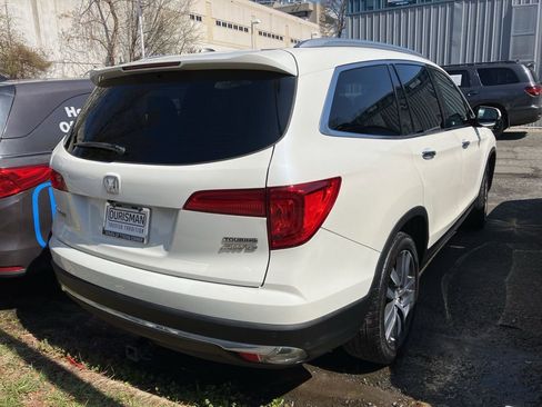 Used 2016 Honda Pilot Touring image 6