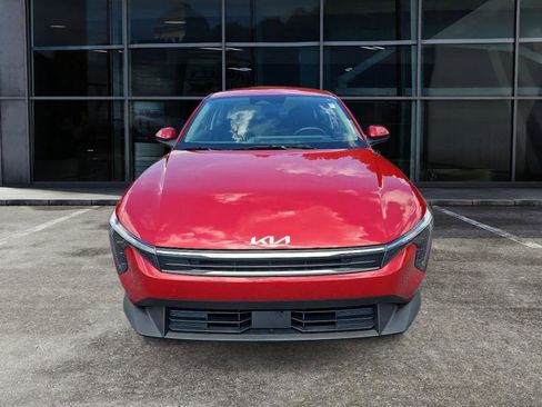 New 2025 Kia K4 LXS image 2