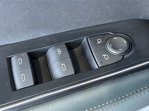 Used 2024 GMC Acadia AT4 w/ Super Cruise Package image 12