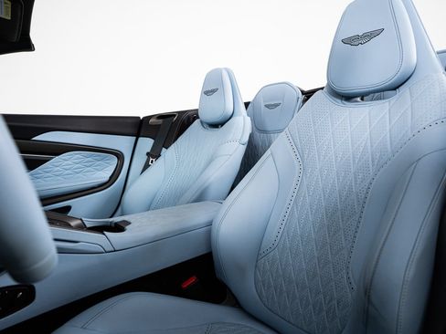 Used 2024 Aston Martin DB12 Convertible RWD image 25