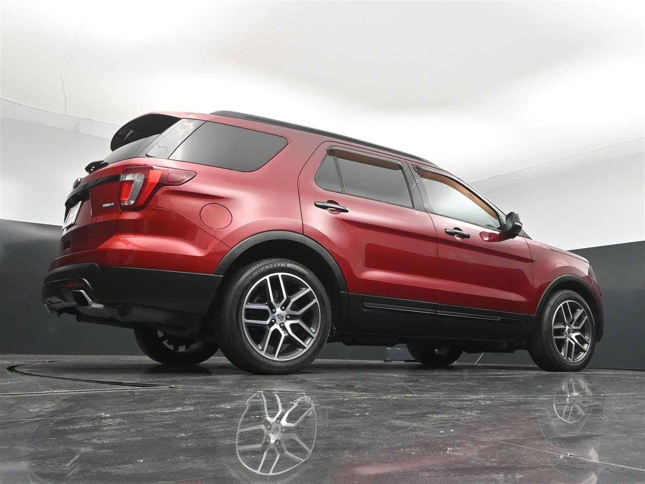 Used 2017 Ford Explorer Sport w/ Equipment Group 401A AWD/4WD image 31