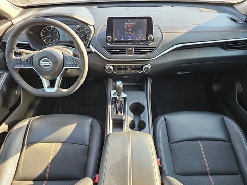 Used 2022 Nissan Altima 2.5 SR FWD image 10