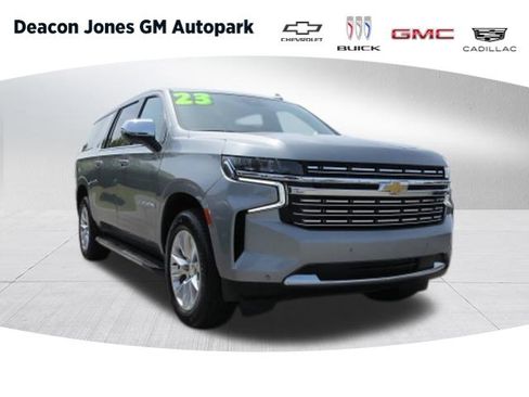 Certified 2023 Chevrolet Suburban Premier image 1