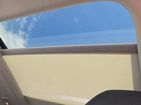 Used 2025 Volvo XC90 B5 Core image 17