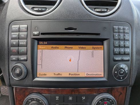 Used 2010 Mercedes-Benz ML 350 2WD image 36