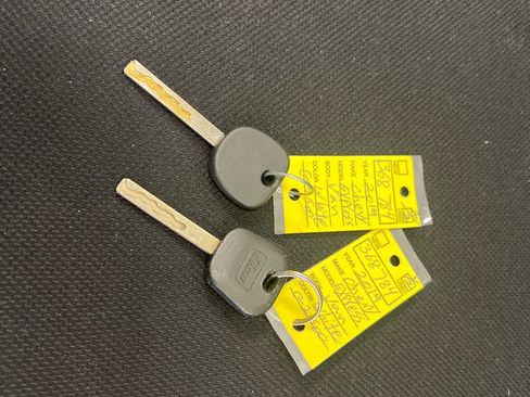 Used 2019 Chevrolet Express 2500 w/ Driver Convenience Package image 32